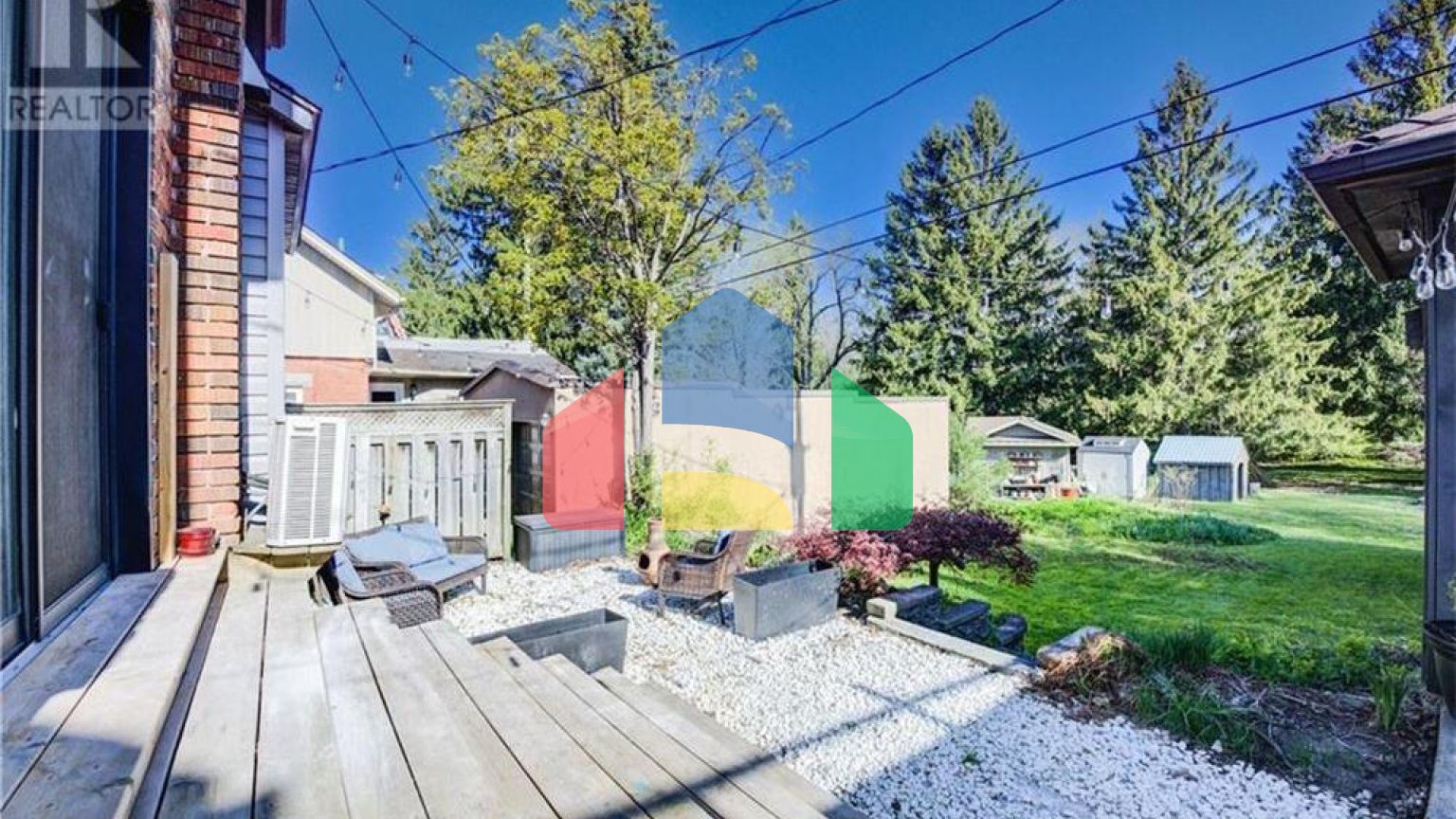 Residential - Single Family Home - Kitchener, Canada - Canada