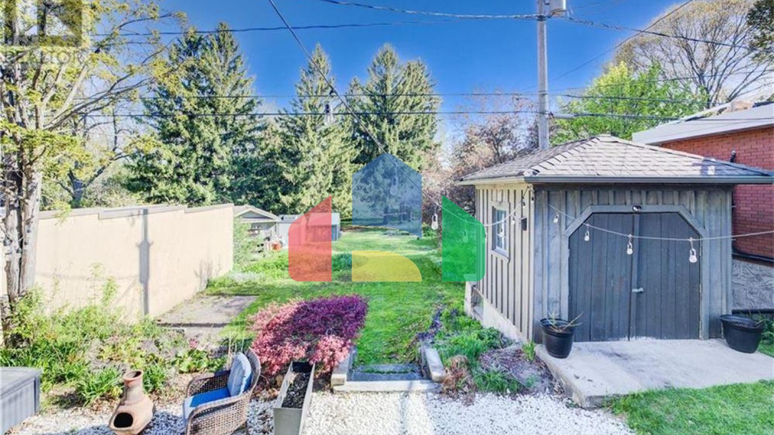 Residential - Single Family Home - Kitchener, Canada - Canada