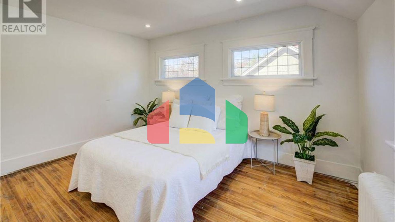 Residential - Single Family Home - Kitchener, Canada - Canada