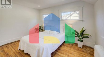 Residential - Single Family Home - Kitchener, Canada - Canada