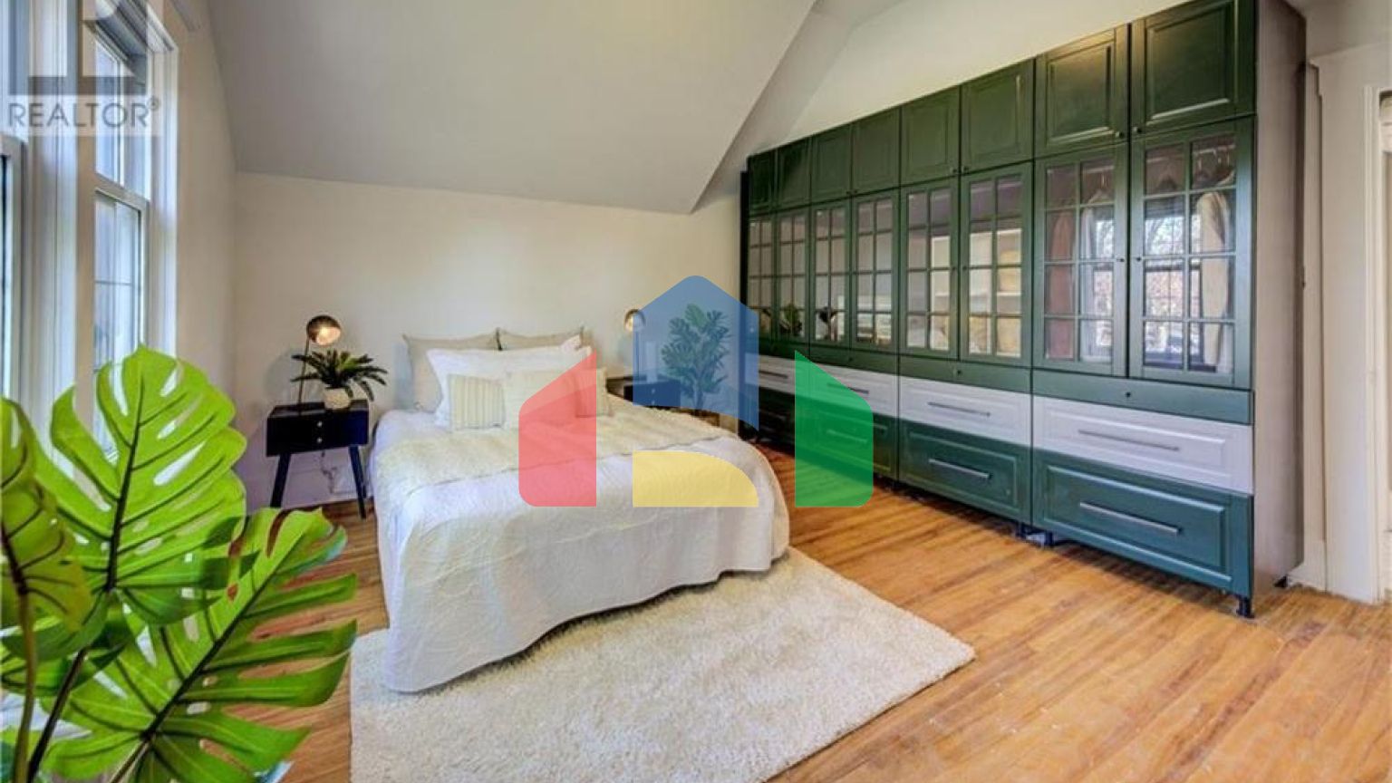 Residential - Single Family Home - Kitchener, Canada - Canada