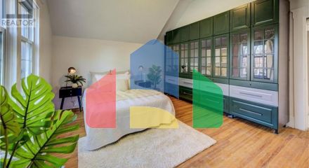 Residential - Single Family Home - Kitchener, Canada - Canada