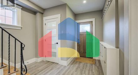 Residential - Single Family Home - Kitchener, Canada - Canada