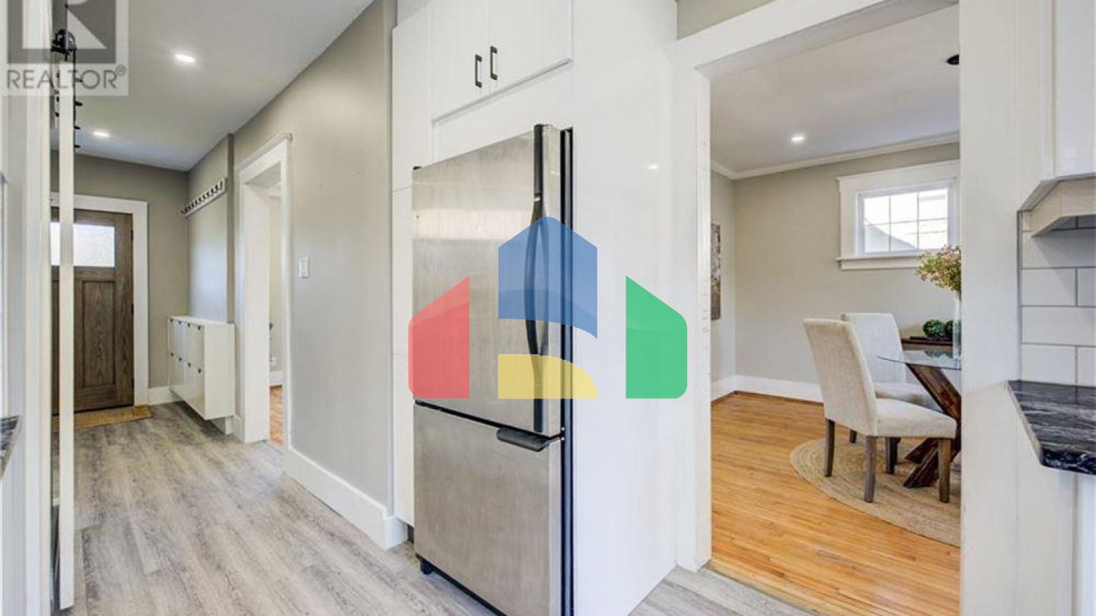 Residential - Single Family Home - Kitchener, Canada - Canada