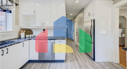 Residential - Single Family Home - Kitchener, Canada - Canada