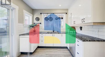 Residential - Single Family Home - Kitchener, Canada - Canada