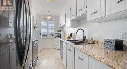 Residential - Condo/Apartment - Kitchener, Canada - Canada
