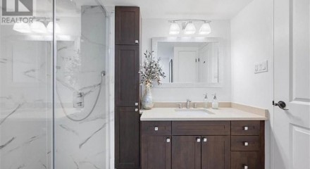 Residential - Condo/Apartment - Kitchener, Canada - Canada