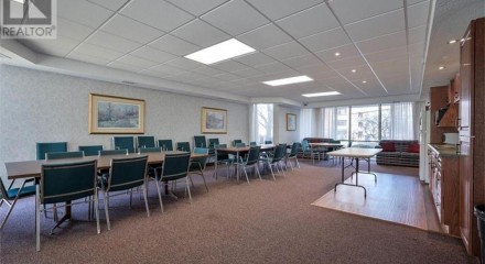 Residential - Condo/Apartment - Kitchener, Canada - Canada
