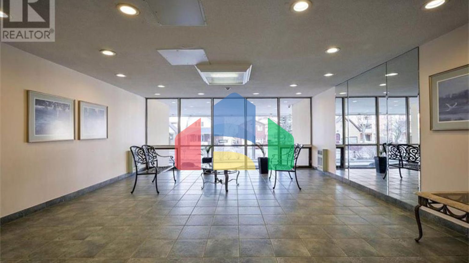 Residential - Condo/Apartment - Kitchener, Canada - Canada