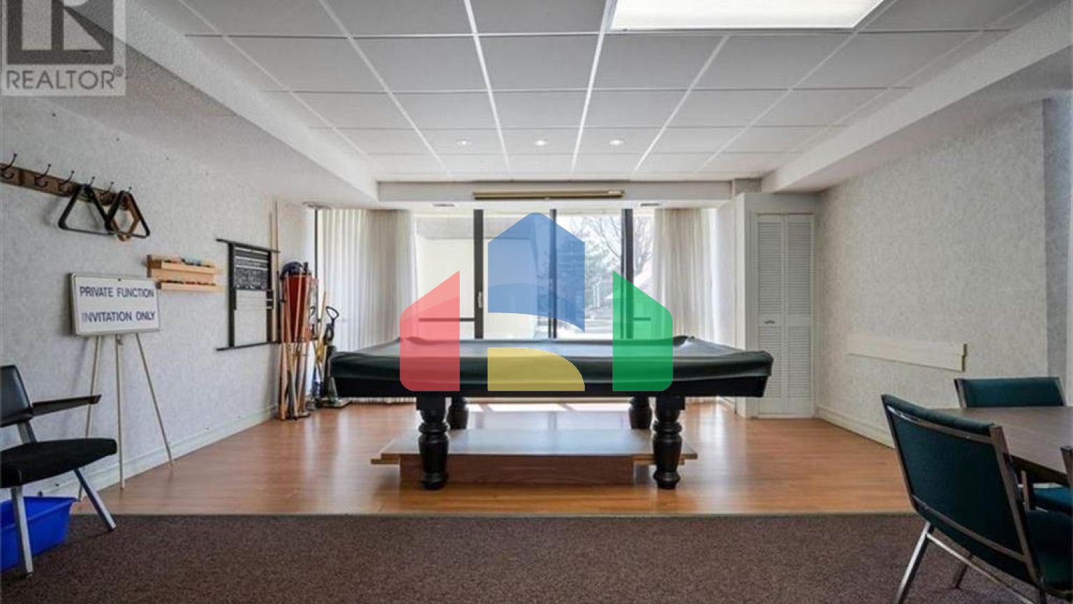 Residential - Condo/Apartment - Kitchener, Canada - Canada