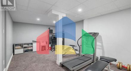 Residential - Single Family Home - Kitchener, Canada - Canada