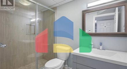 Residential - Single Family Home - Kitchener, Canada - Canada