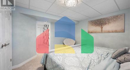 Residential - Single Family Home - Kitchener, Canada - Canada