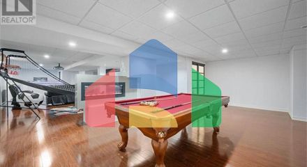 Residential - Single Family Home - Kitchener, Canada - Canada