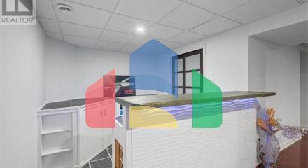 Residential - Single Family Home - Kitchener, Canada - Canada