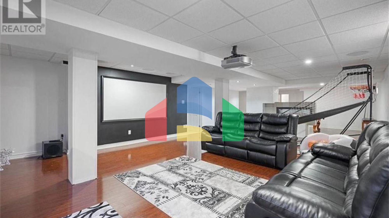 Residential - Single Family Home - Kitchener, Canada - Canada