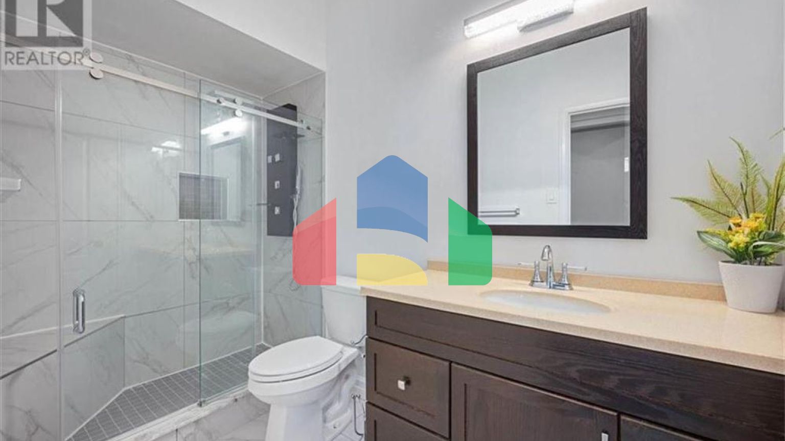 Residential - Single Family Home - Kitchener, Canada - Canada