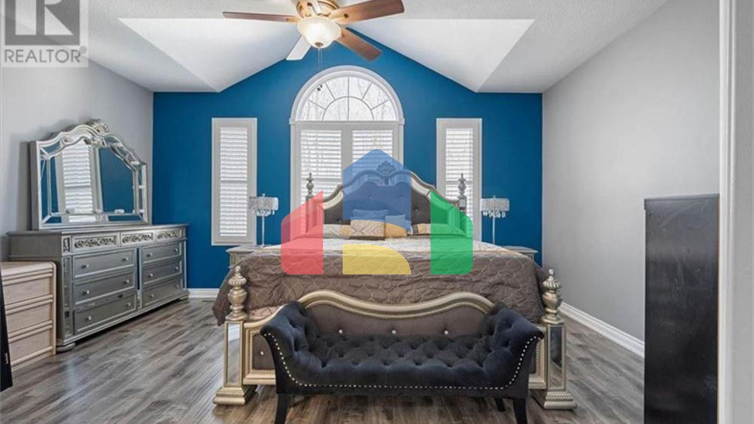 Residential - Single Family Home - Kitchener, Canada - Canada