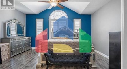 Residential - Single Family Home - Kitchener, Canada - Canada