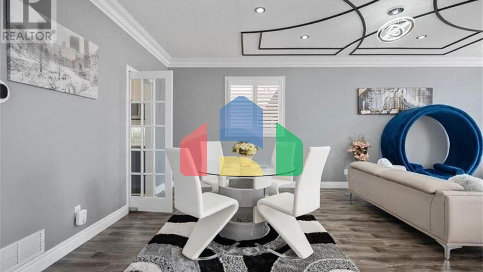 Residential - Single Family Home - Kitchener, Canada - Canada