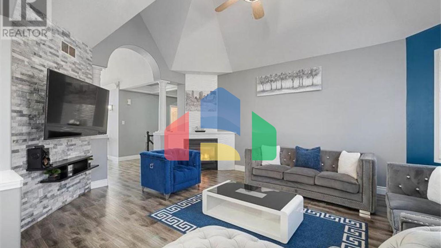 Residential - Single Family Home - Kitchener, Canada - Canada