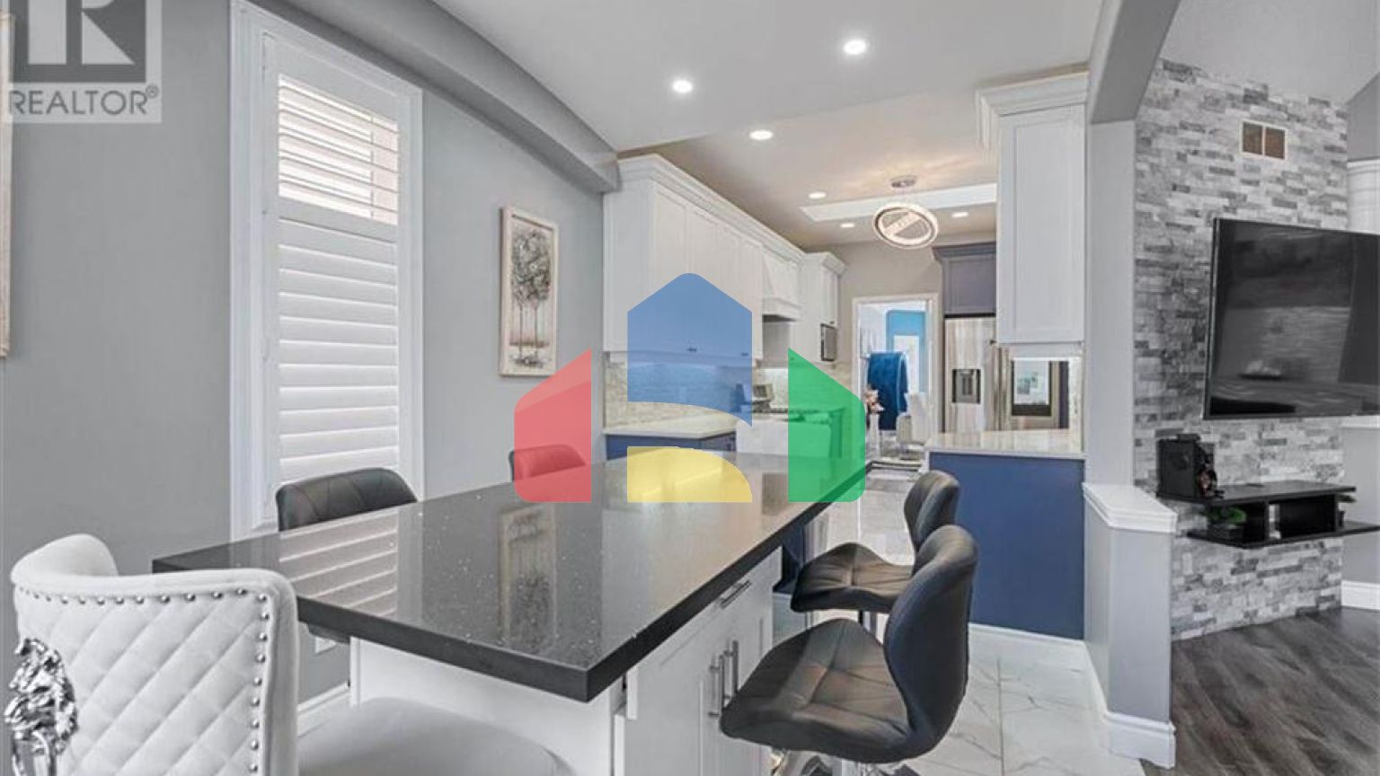 Residential - Single Family Home - Kitchener, Canada - Canada