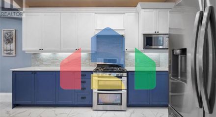 Residential - Single Family Home - Kitchener, Canada - Canada