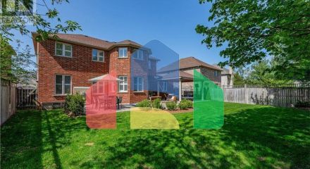 Residential - Single Family Home - Kitchener, Canada - Canada