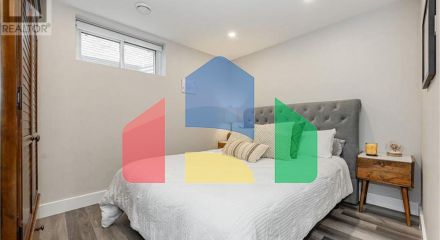 Residential - Single Family Home - Kitchener, Canada - Canada