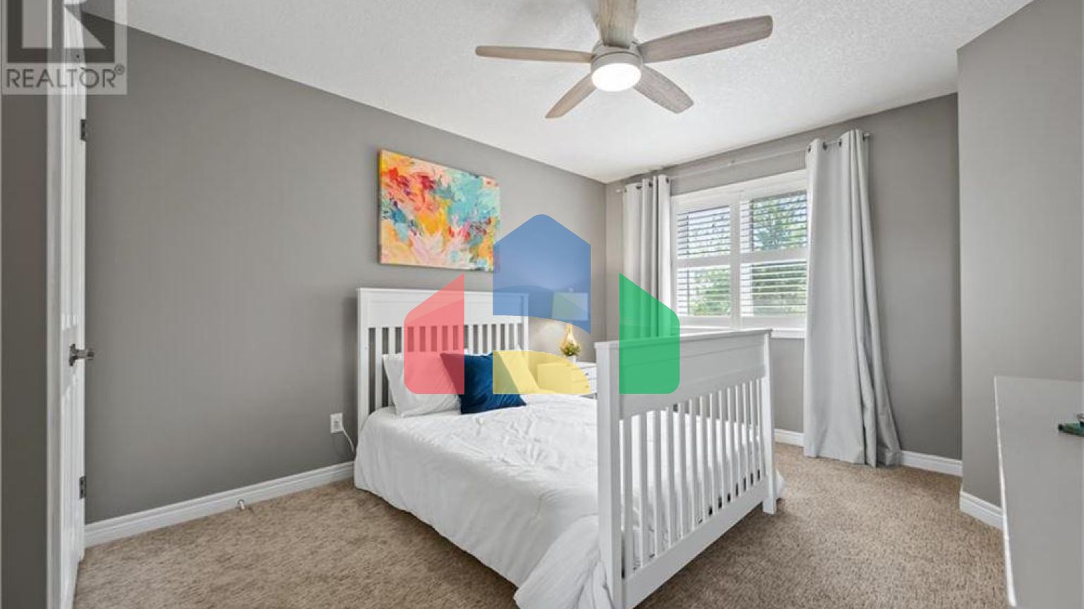 Residential - Single Family Home - Kitchener, Canada - Canada