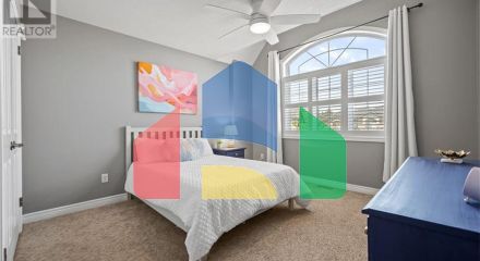 Residential - Single Family Home - Kitchener, Canada - Canada