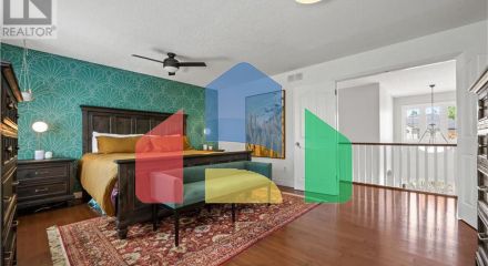 Residential - Single Family Home - Kitchener, Canada - Canada