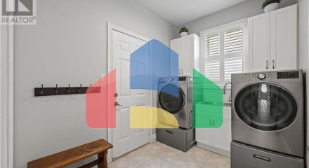 Residential - Single Family Home - Kitchener, Canada - Canada