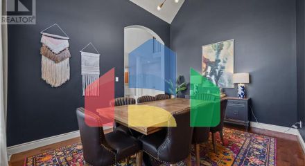 Residential - Single Family Home - Kitchener, Canada - Canada