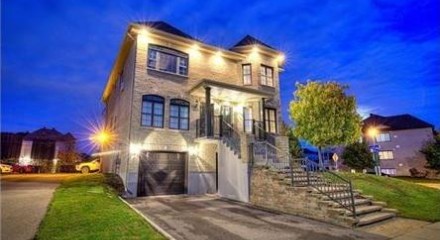 Commercial - Triplex or above - Chomedey (Laval), Canada - Canada