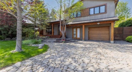 Residential - Two Level House - Duvernay (Laval), Canada - Canada