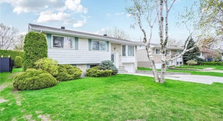 Residential - Bungalow - Duvernay (Laval), Canada - Canada