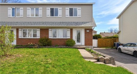 Residential - Two Level House - Vimont (Laval), Canada - Canada