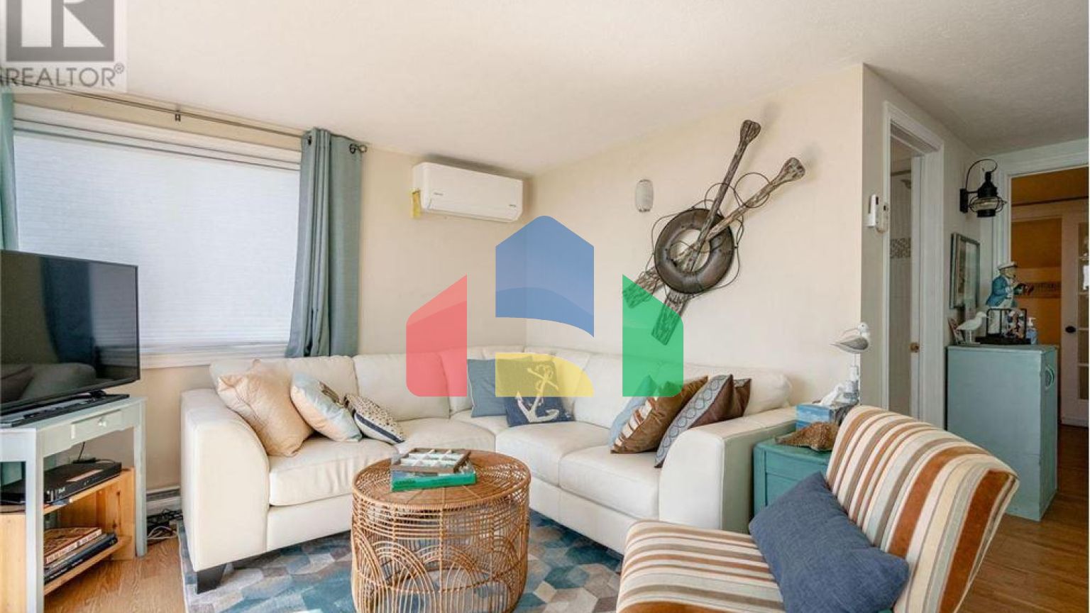 Residential - Single Family Home - Leamington, Canada - Canada