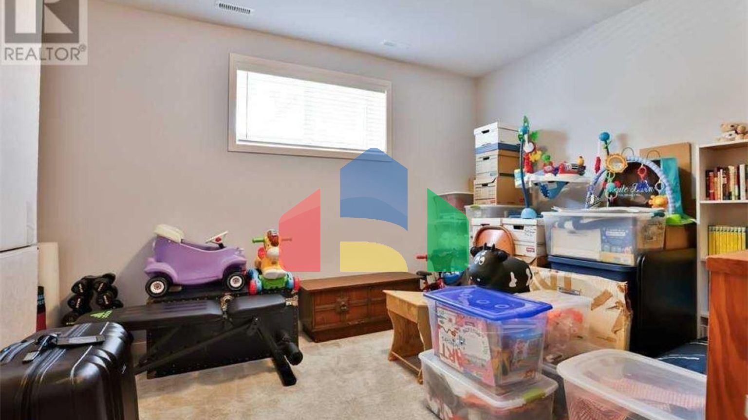 Residential - Condo/Apartment - Lethbridge, Canada - Canada