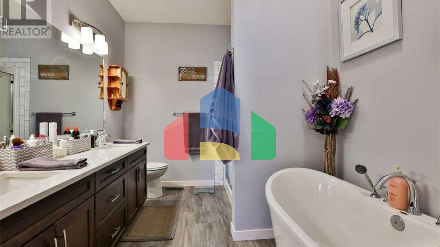 Residential - Condo/Apartment - Lethbridge, Canada - Canada