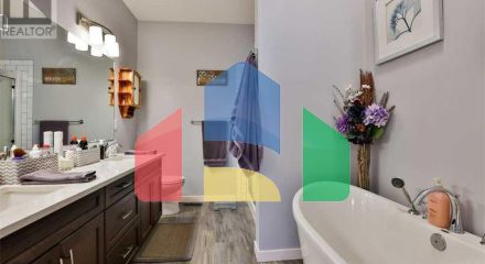 Residential - Condo/Apartment - Lethbridge, Canada - Canada