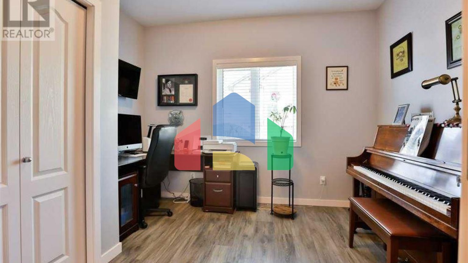 Residential - Condo/Apartment - Lethbridge, Canada - Canada