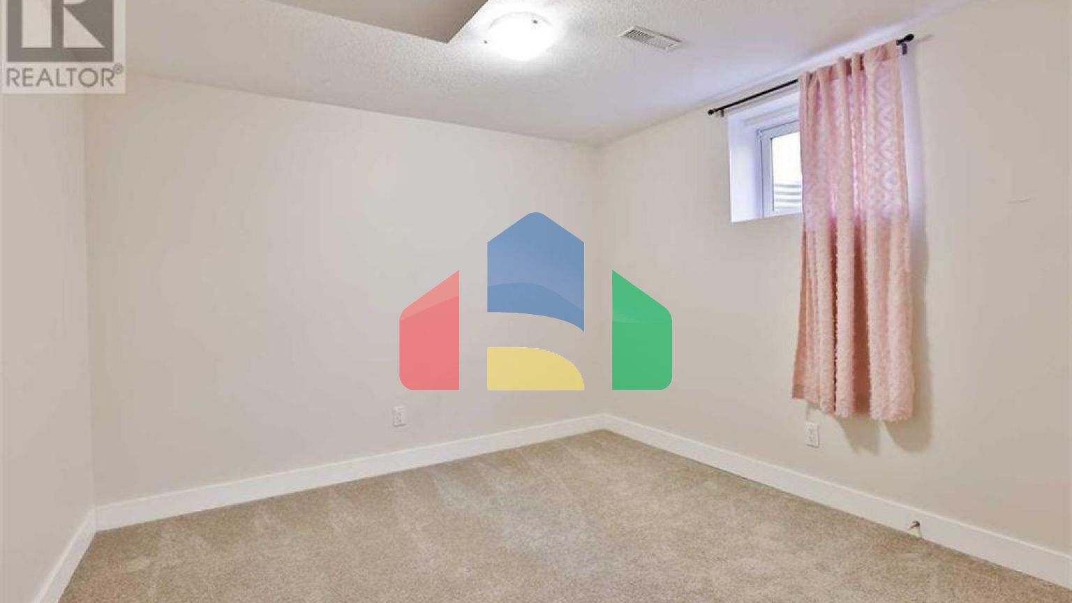 Residential - Single Family Home - Lethbridge, Canada - Canada