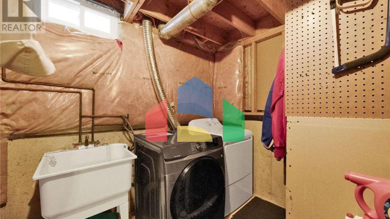 Residential - Single Family Home - London, Canada - Canada