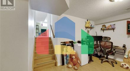 Residential - Single Family Home - London, Canada - Canada