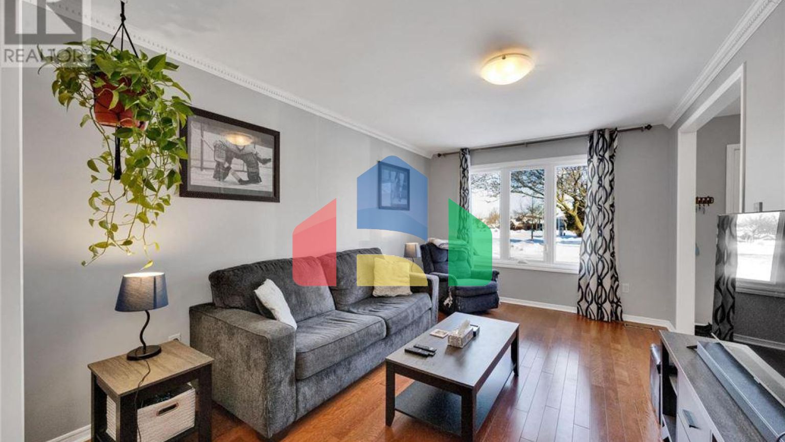 Residential - Single Family Home - London, Canada - Canada