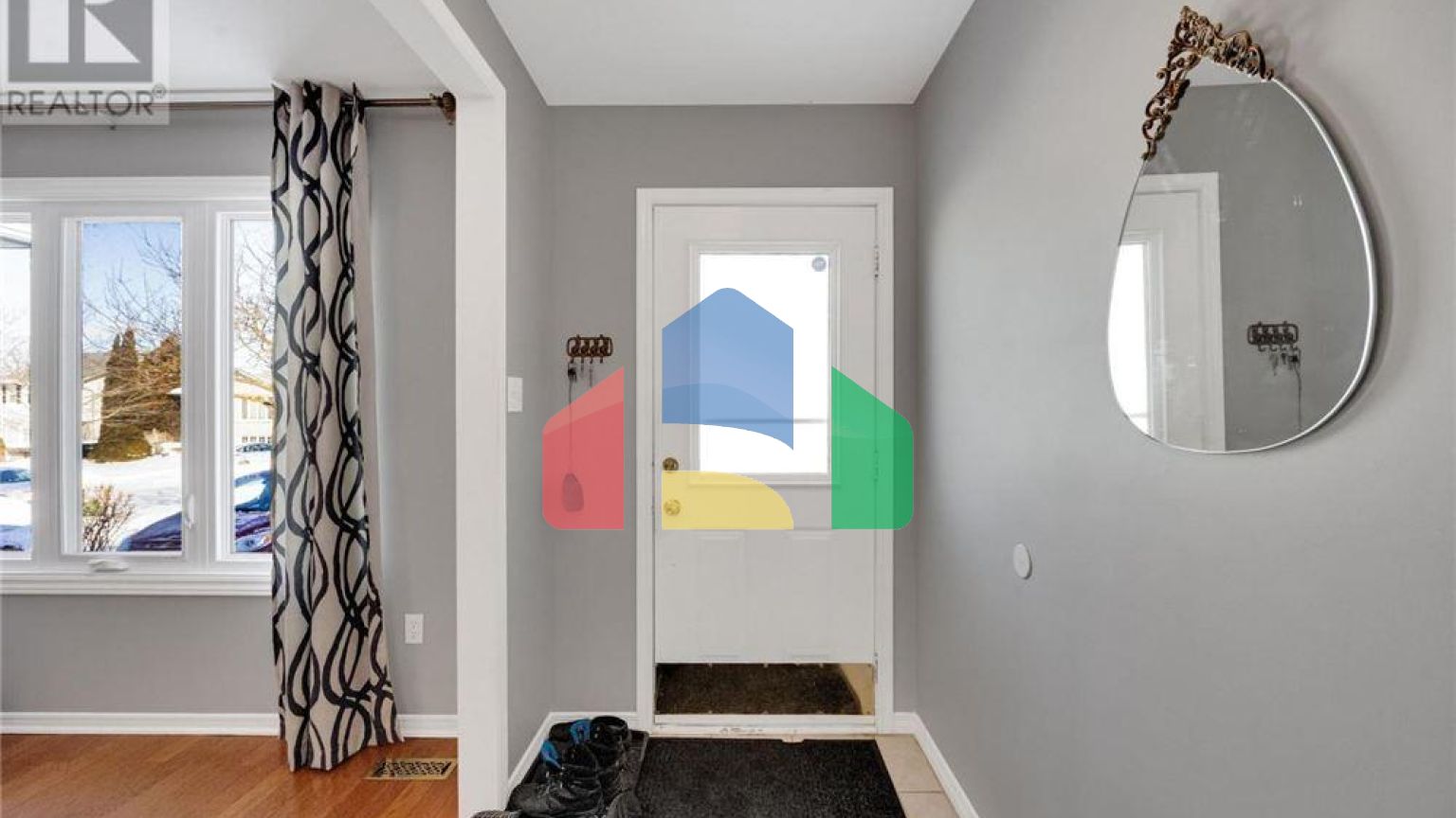 Residential - Single Family Home - London, Canada - Canada