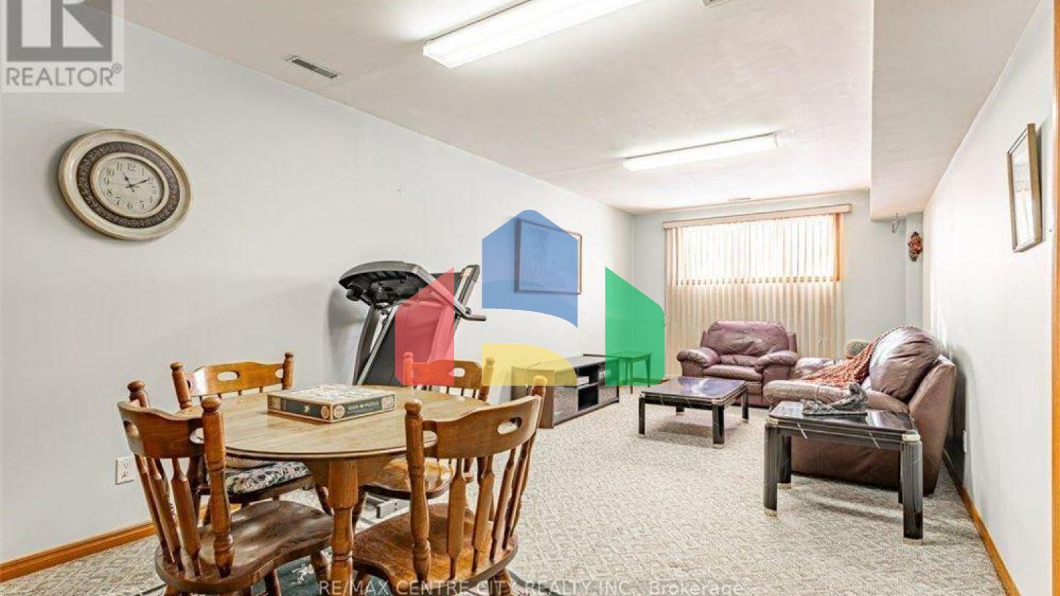 Residential - Single Family Home - London, Canada - Canada